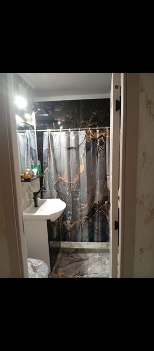 Închiriez apartament