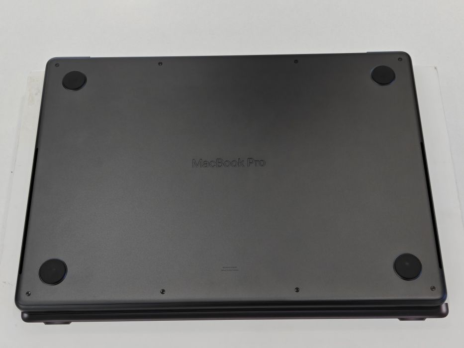 MacBook Pro 14 M5 24/512 6 циклов