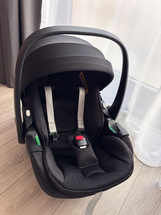 Scoica auto Maxi-Cosi Pebble 360 Pro 2 cu baza isofix Maxi-Cosi Familyfix 360 Pro
