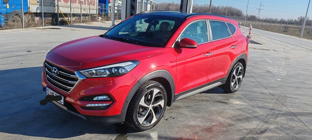 Vând Hyundai Tucson 1.6 full-options