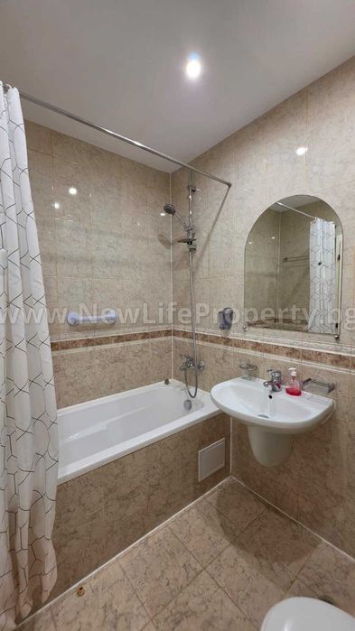Просторен двустаен апартамент в к-с Miramar Palace, Слънчев Бряг