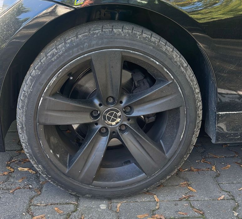 Vând jante BMW R18 și R17 cu cauciucuri