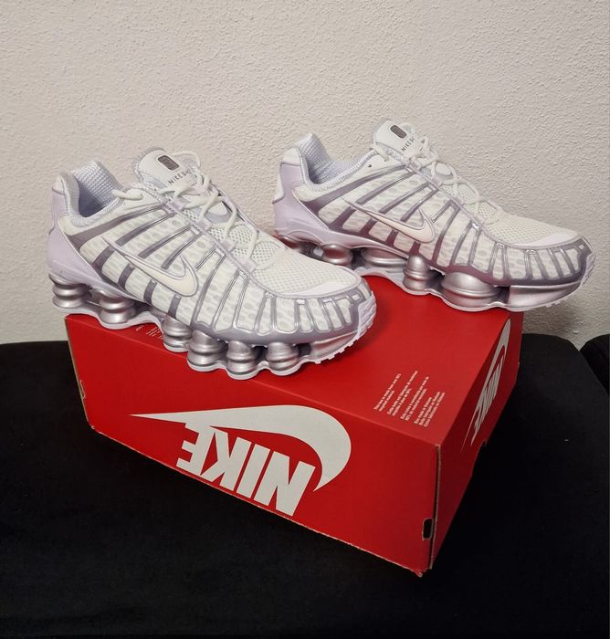 Nike Air Max SHOX
