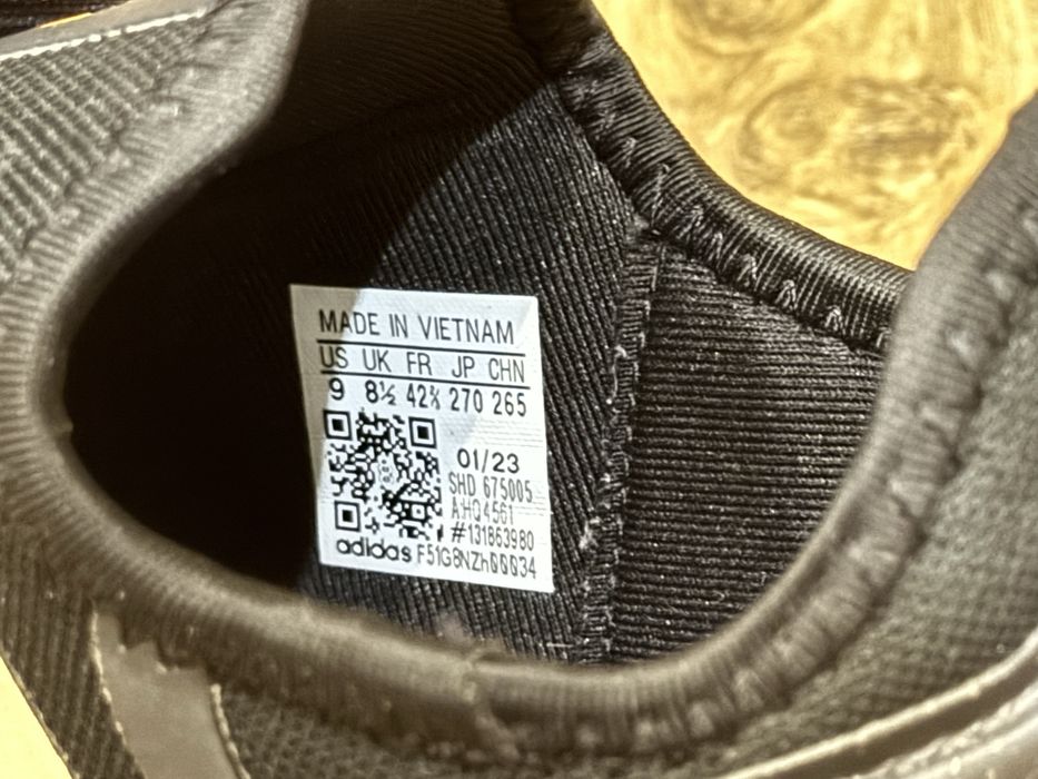 Кроссовки adidas 42 размер 8/10