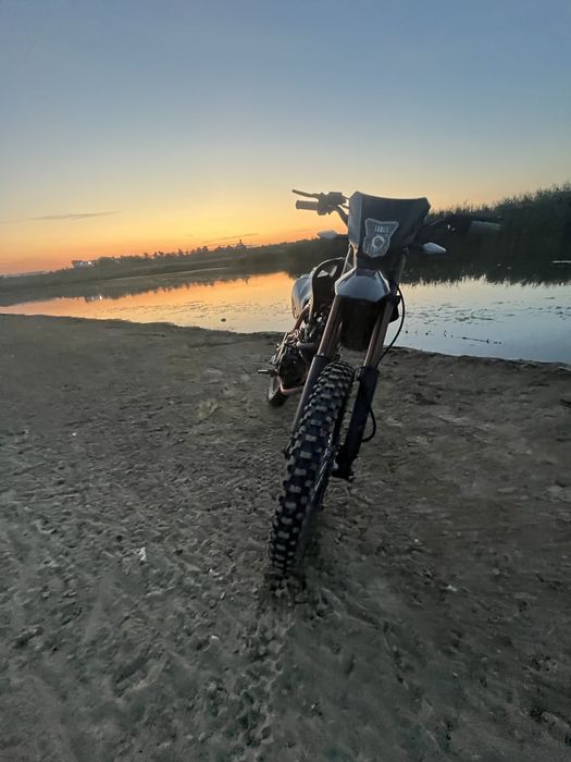 Vand cross 150 cc aproape nou