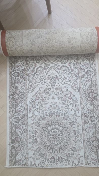 Продам ковер в отличном состоянии.