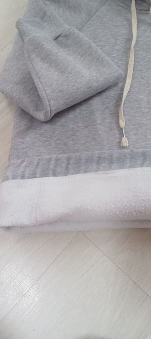 Продам толстовку утепленную