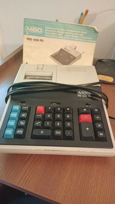 masina de calcul birou