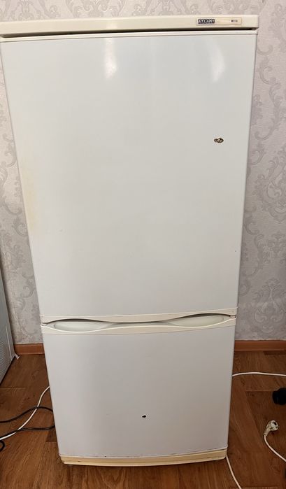 Продам холодильник