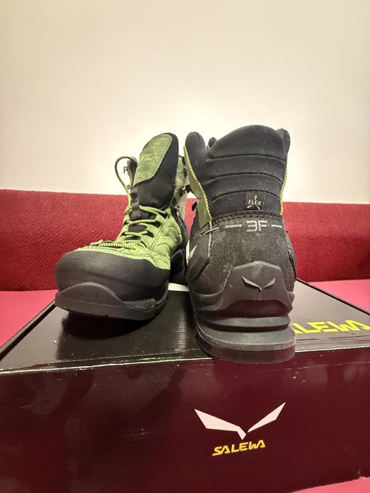 Vand Bocani Salewa Mountain Trainer Mid GTX  marimea 41 (26,5 cm)