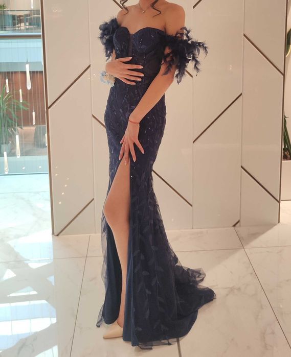 Официална рокля тип „русалка“ – тъмно синя, размер XS