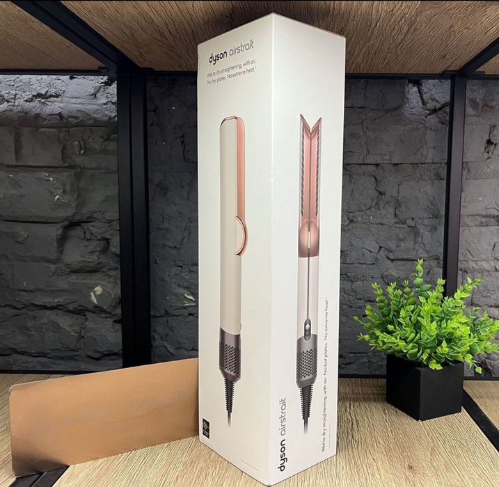 Дайсон Выпрямитель фен для волос Dyson Airstrait Sakura с кейсом