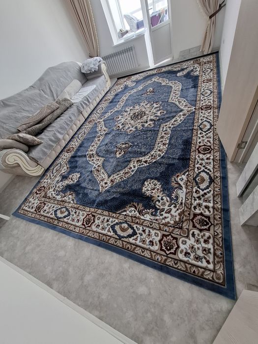 Срочно продам ковёр 300×500