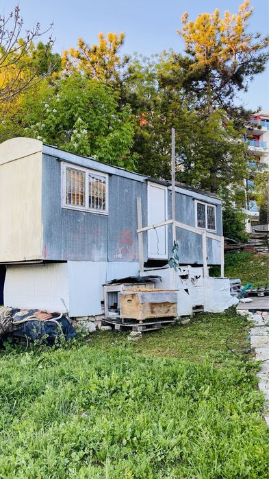 Фургон подвижен + ремарке на колела !