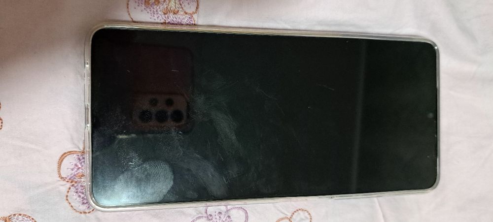 Продам новый телефон