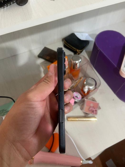 Iphone 16 состояние идеальное
