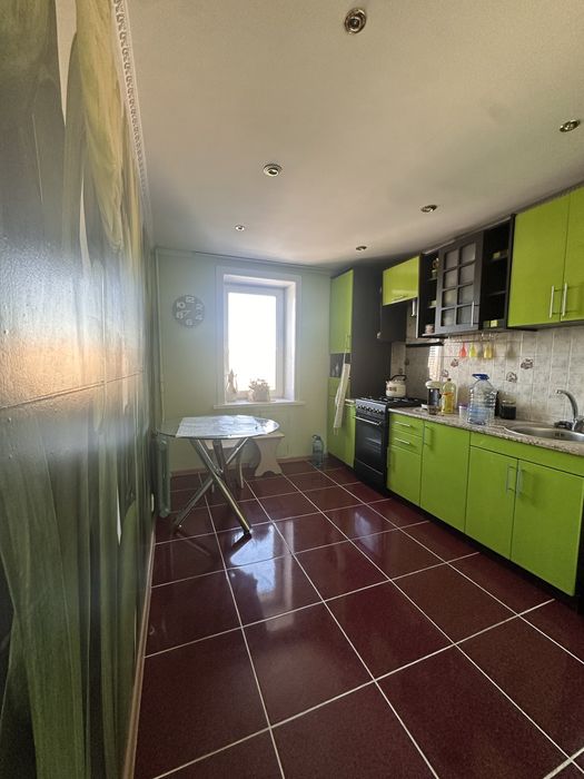 Продам 3х комн.центр , достык