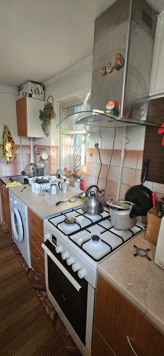 Продам кухонный гарнитур бу