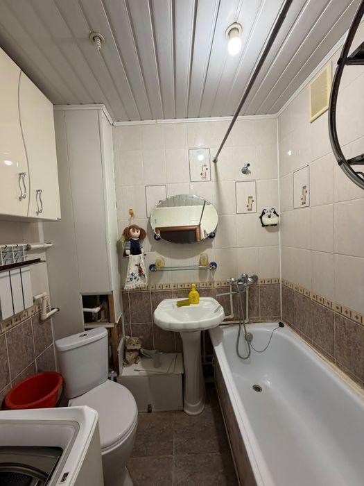 Продаётся 2 комн в центре