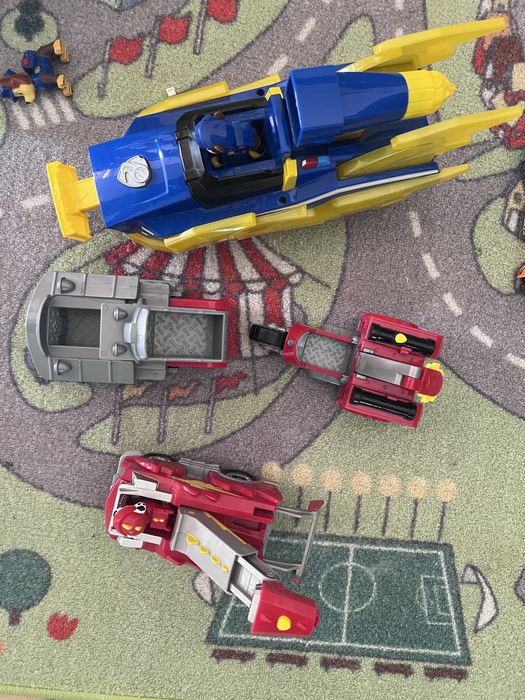 Lot mașini paw patrol , 11 vehicule + personaje   (Cadou luminos )