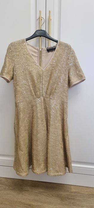 Платья нарядные 42 размера