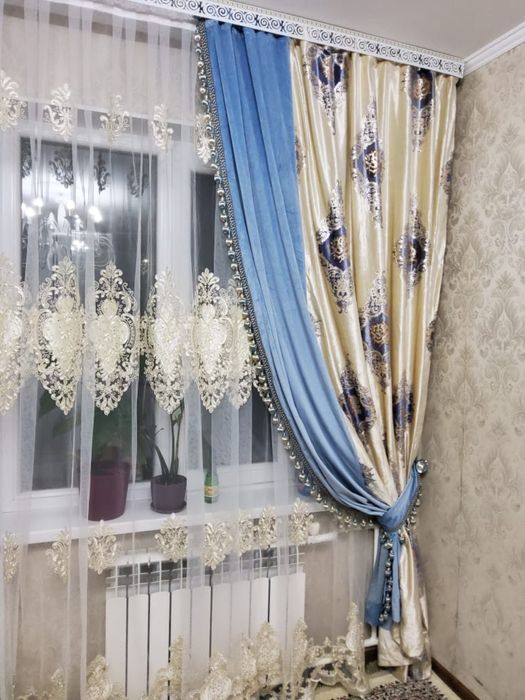 Продам штор в зала