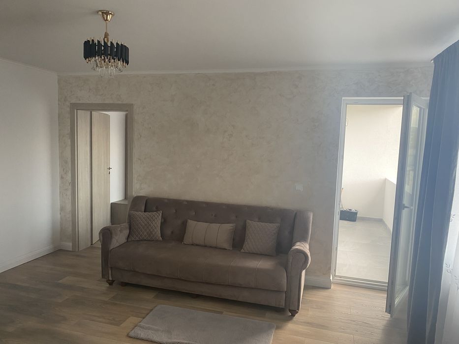 Inchiriez aparatament