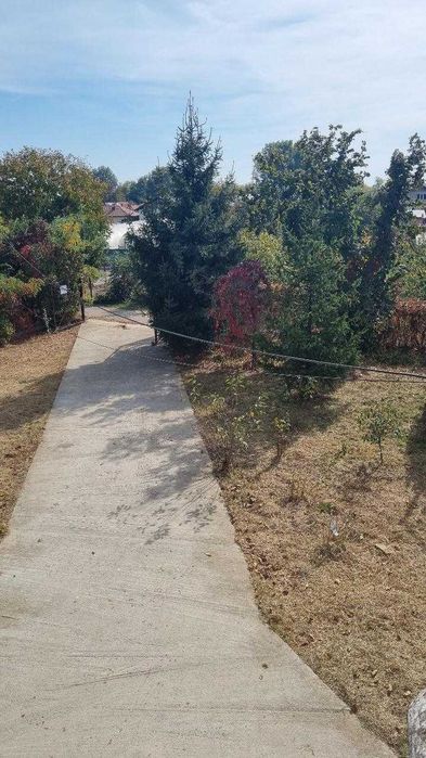 Vand casa cu teren de 2000 mp, Oras. Gaesti, Jud. Dambovita