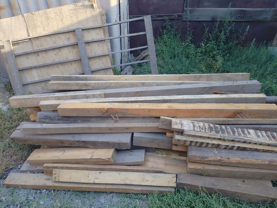 ПРОДАМ Доски, строй материал, дрова