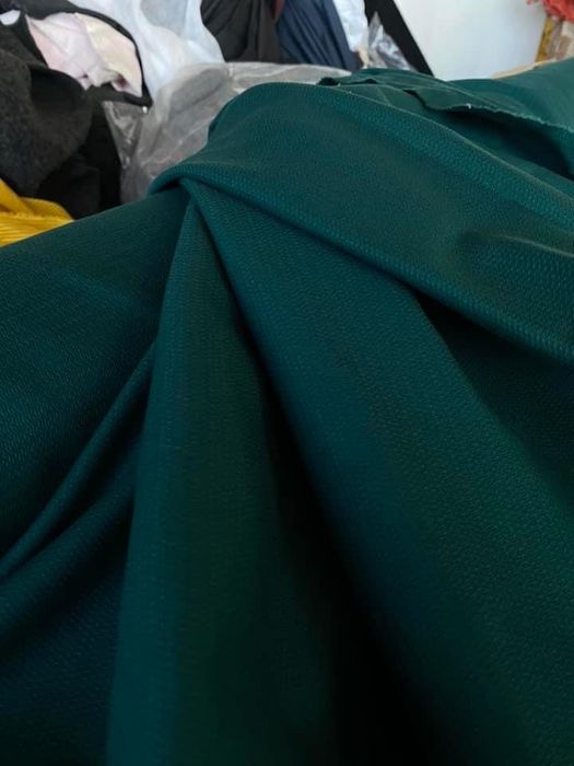 Платовете и шивашки материали