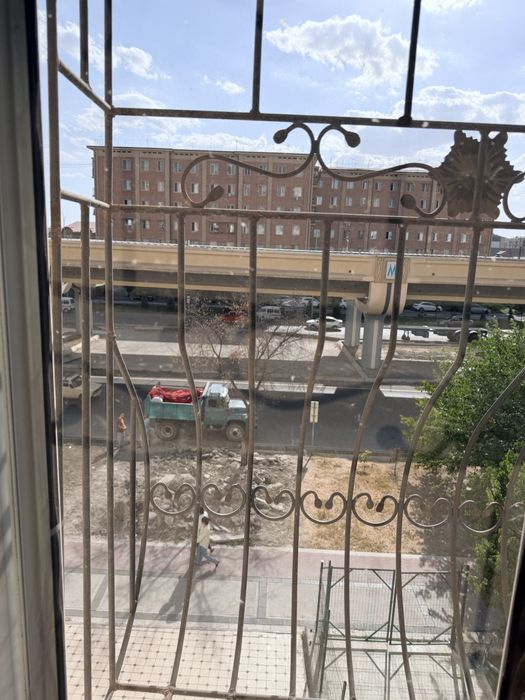 Sergili 7 uy sotiladi srochna 3 qavat