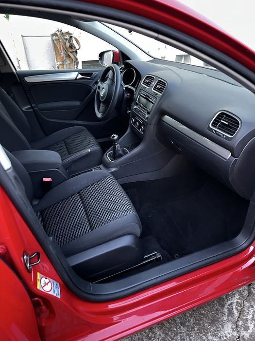 Volkswagen Golf 6 1.6 TDI 105 CP Euro 5 – 2011