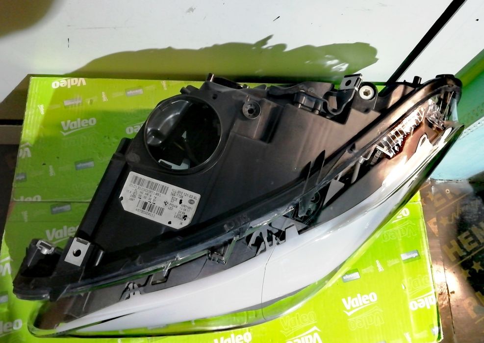 Фар фарове за BMW F10 F11 M5 / БМВ 5 Ф10 Ф11 Dynamic - Xenon.