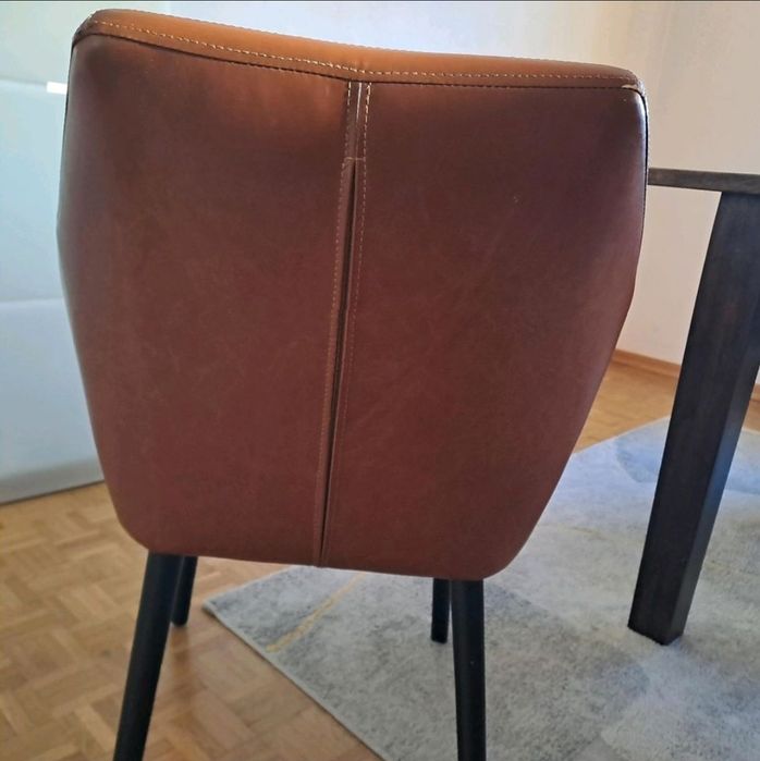 Scaune tip fotoliu din piele