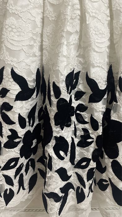 Платье белое гипюровое