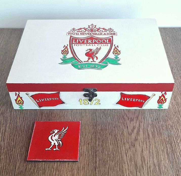 Ръчно рисувана кутия за съхранение на футболен клуб Liverpool