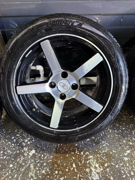 Продам комплект колес на 16