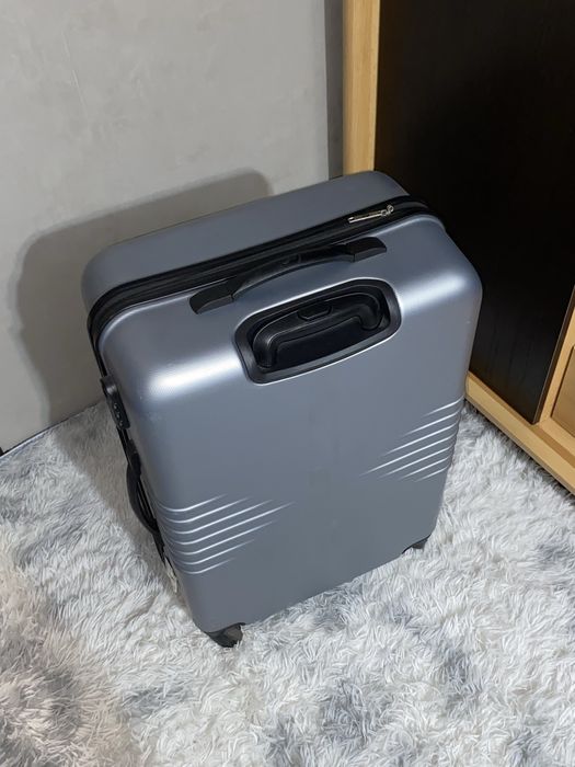 Большой чемодан L