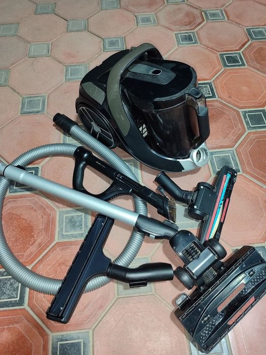 Пылесос Tefal Silence Force Cyclonic TW7256EA