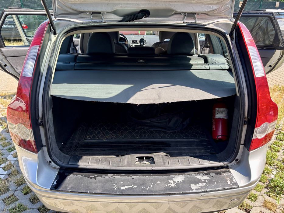 Продавам Volvo V50 т5