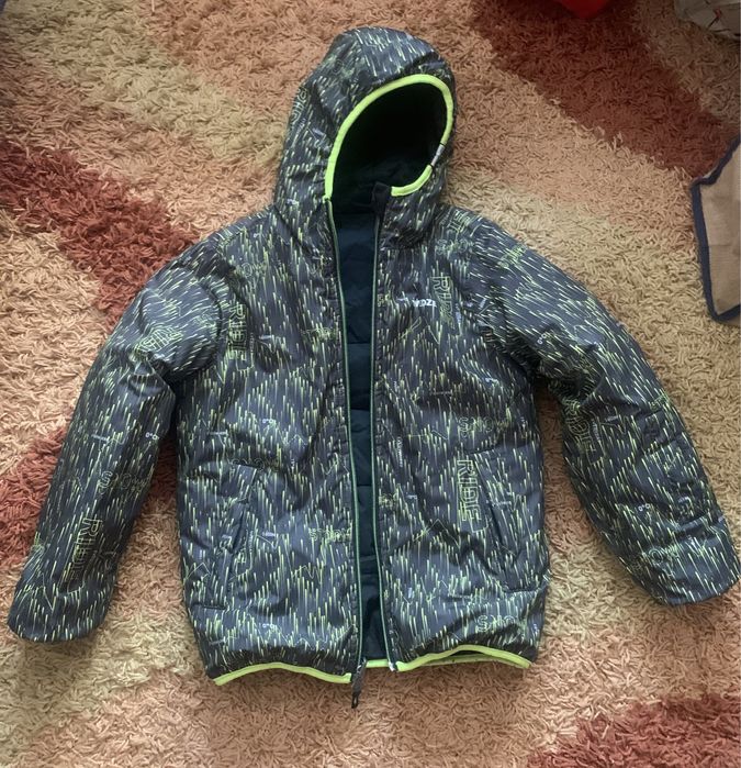 Vand haine de iarna copii, foarte putin purtate.