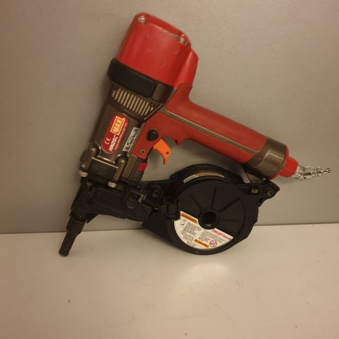 Max HN 25C Pistol pneumatic de puscat cuie în beton Made in Japan