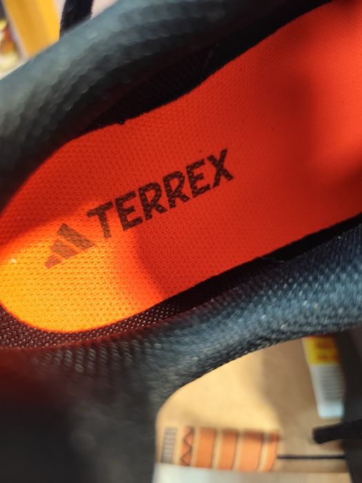 Маратонки ADIDAS TERREX 42,5