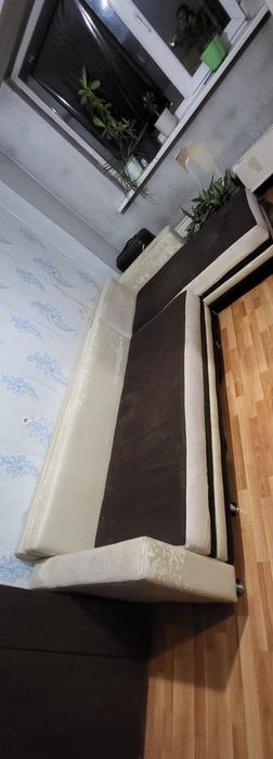 Срочно продам диван