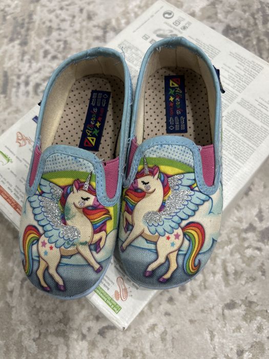 Сандали для садика