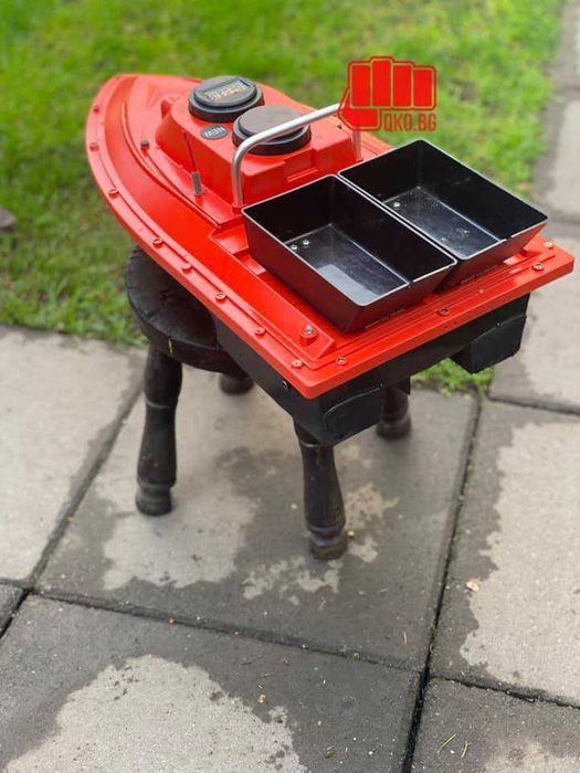 лодка за захранка Flytec 2011 с 100т гпс GPS