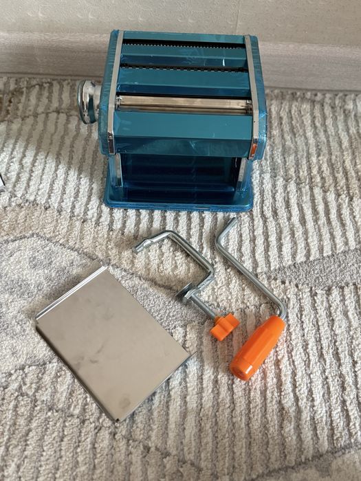 Продам лапшарезку