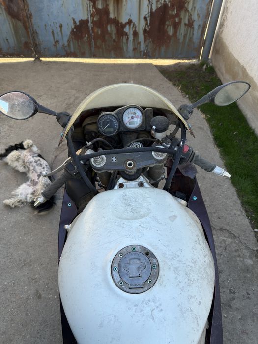 Suzuki GSX-R 600 SRAD - Pentru piese sau proiect