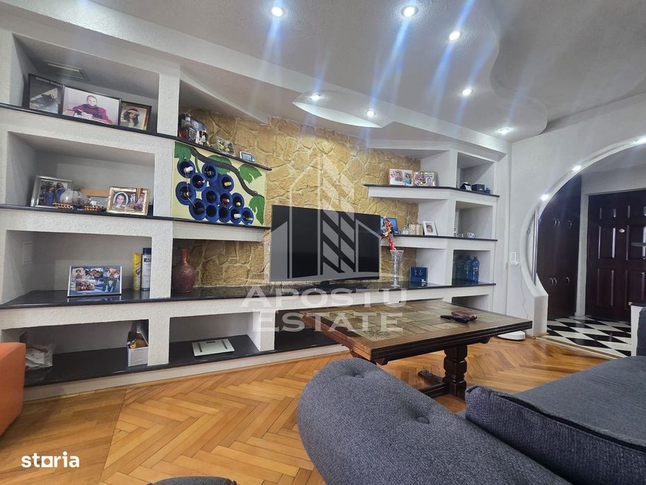 Apartament 3 camere decomandat, etaj 4/4 negociabil