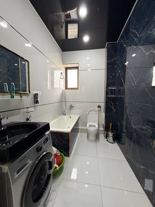 Квартира сотилади Уржуза якинида